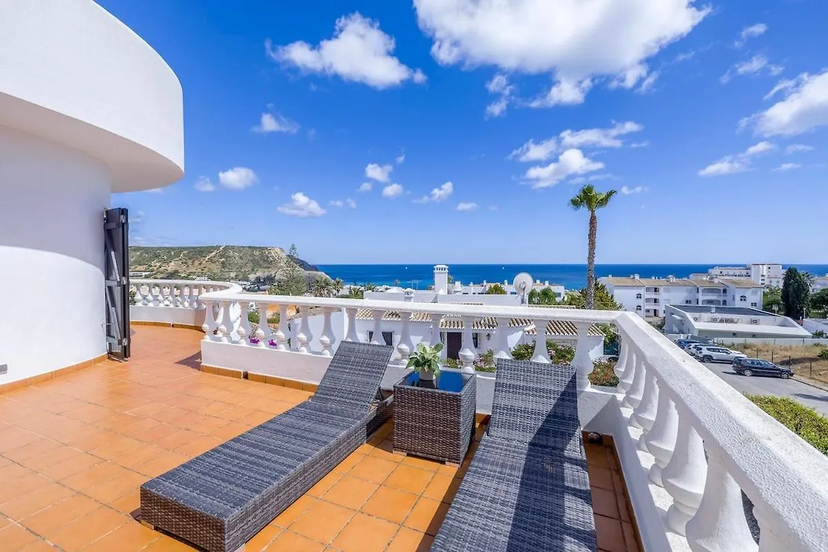 Spacious Villa With Sea View And Heated Pool - Luz - Casa Amizade